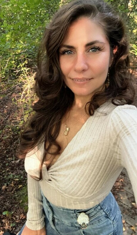 LexGoEveryday art actress image