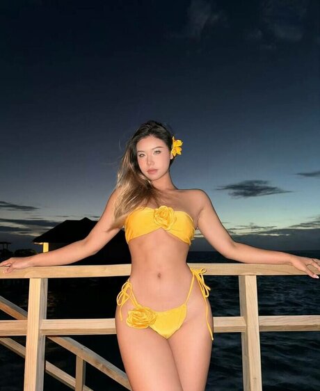 Cutelucia erotic pornstar picture