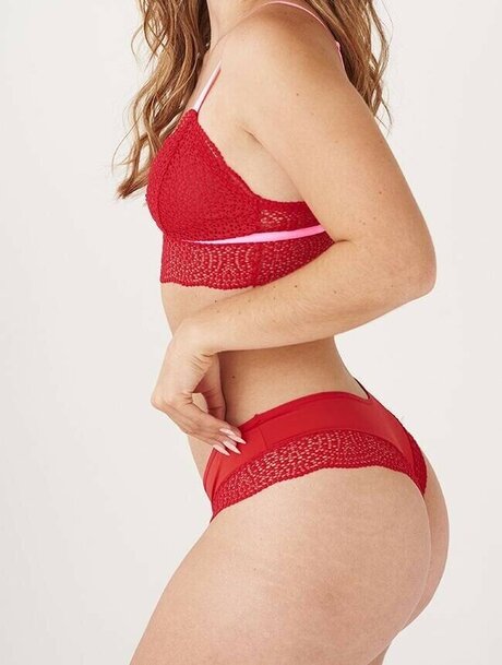 Isabella Londono perfect actress photo