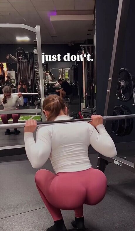 Leona Maronn beautiful pornstar gallery