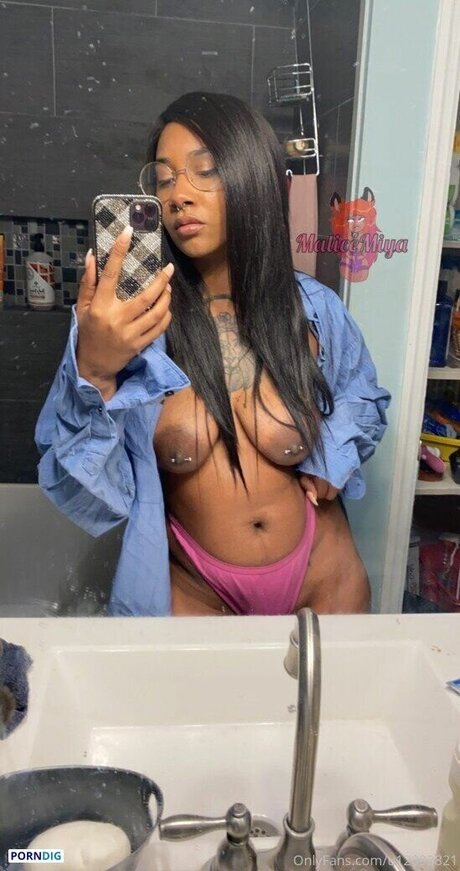 Malice Miya model porn img