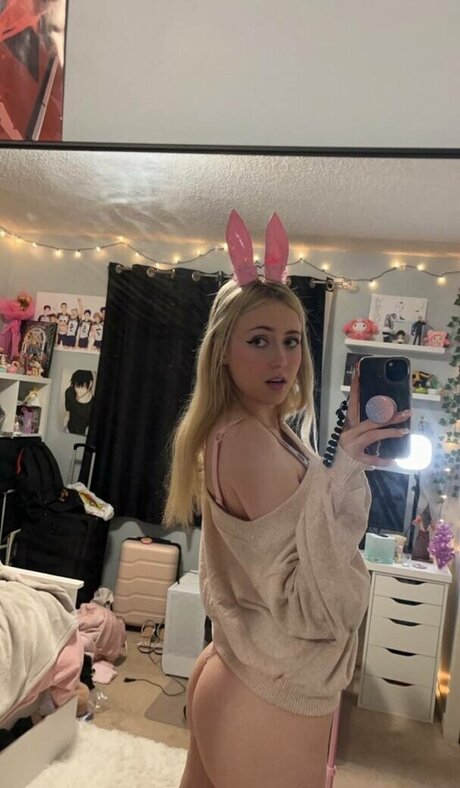 QoR Saige nude pornstar gallery