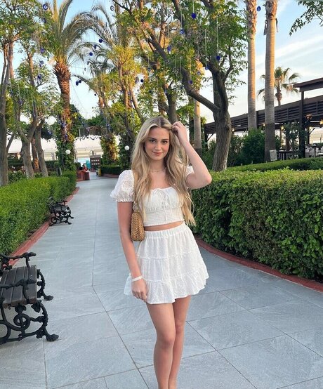 Vanessa Wende hd pornstar pic