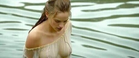 Versailles Fernsehserie_ beautiful star image