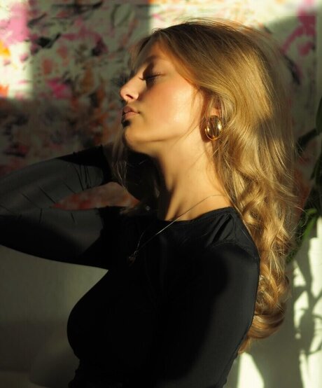 _marie lbs model nude pic