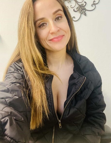 BellaSuede model nudes pictures