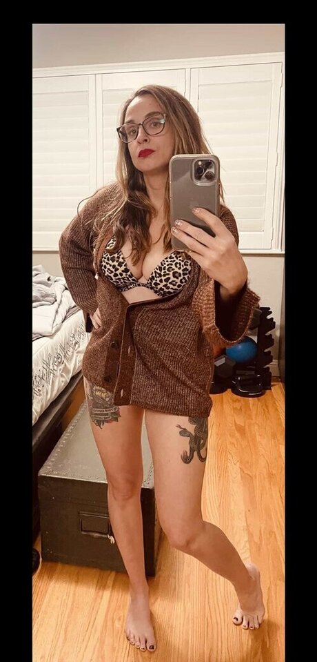 BellaSuede xxx actress pictures