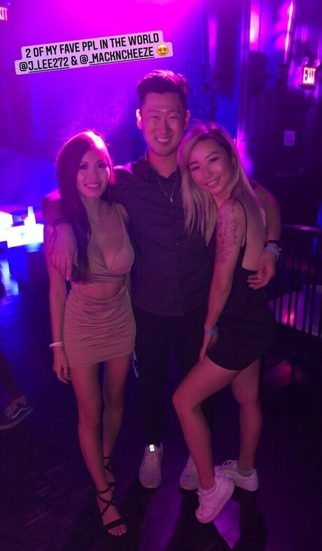 Maggie Sin art star archive