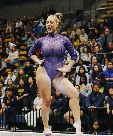 Kielyn Mccright Clemson star pornographic picture