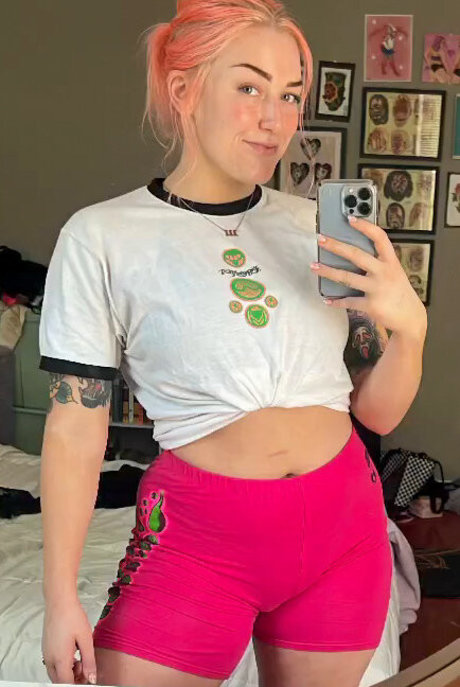 Allie Katch pornographic model images