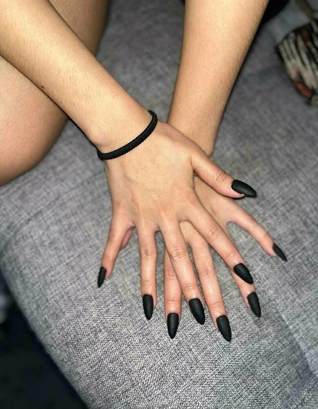 itsmearra nude pornstar archive