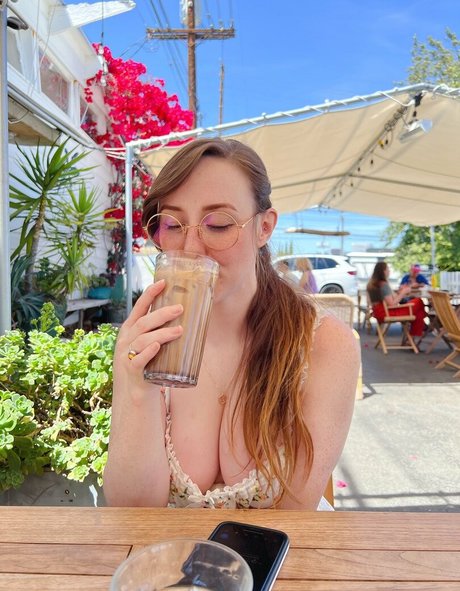 Kari Keone model perfect photo