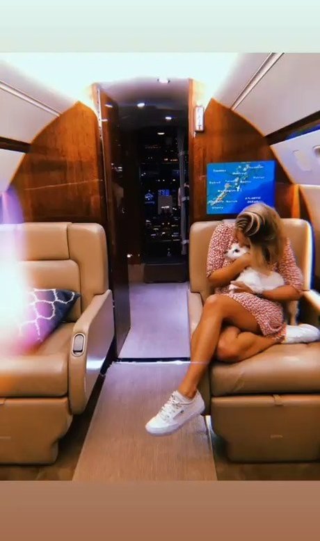 Emily Osment pornstar nudes archive