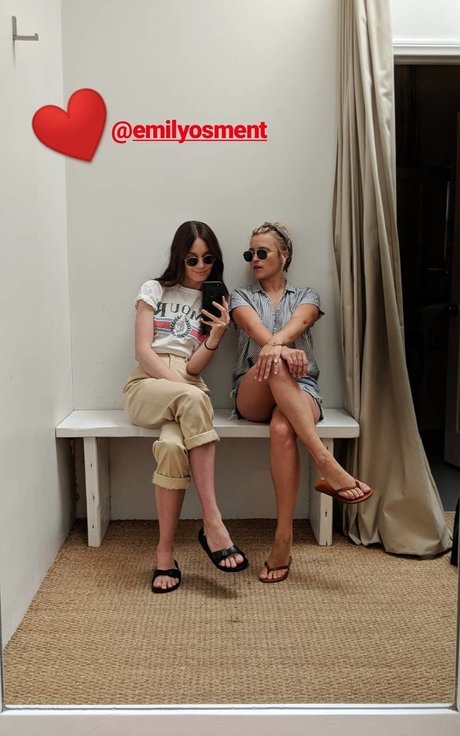 Emily Osment sexy model galleries