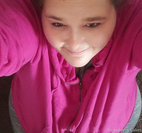 strawberry cakes hd model picture