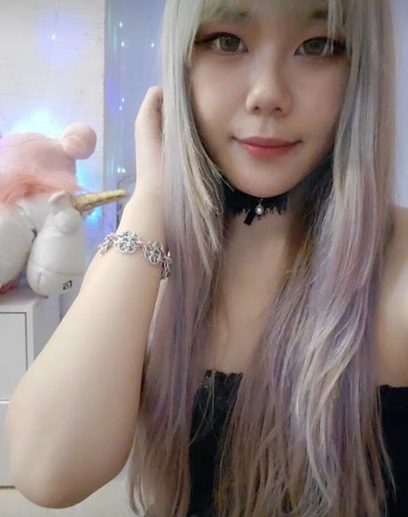 Doromon naked pornstar photos