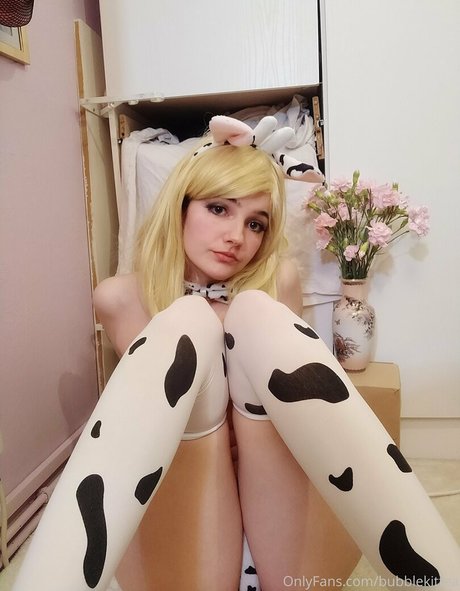 Bubblekittea adult model images