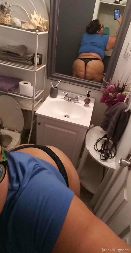 thckslutgoddess nice actress image