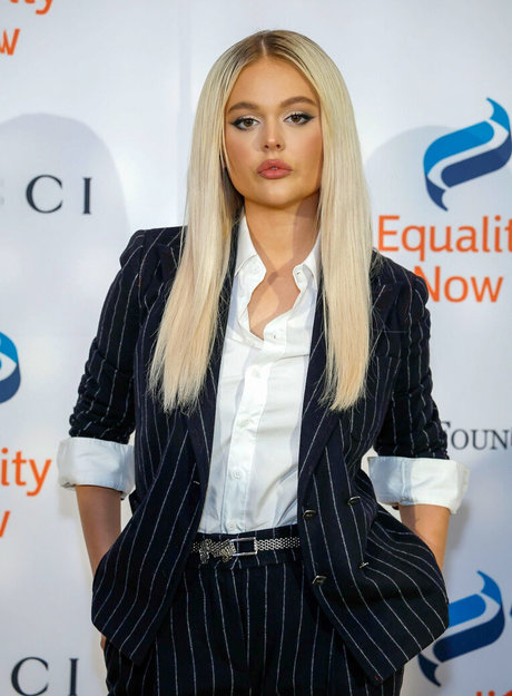 Emily Alyn Lind model nice pics