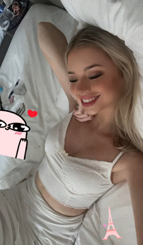 dm onlyfans hot naked picture