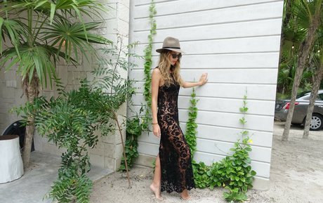 hijabi onlyfans hot naked image