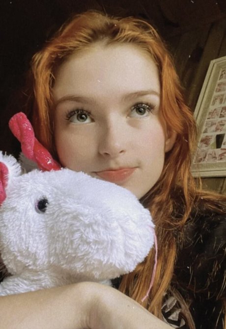 teentaylor star naked pics