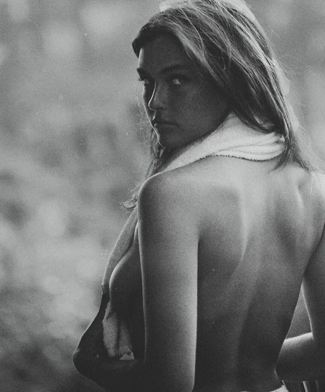 Sydney Melman nice actress img