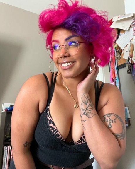 SailorSagiVO model nude photo