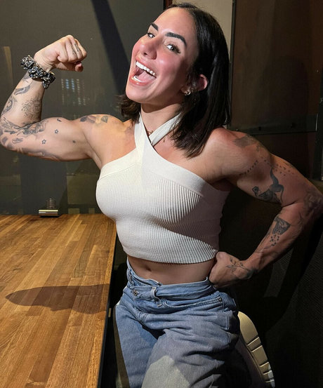 Stefi Cohen pretty model image