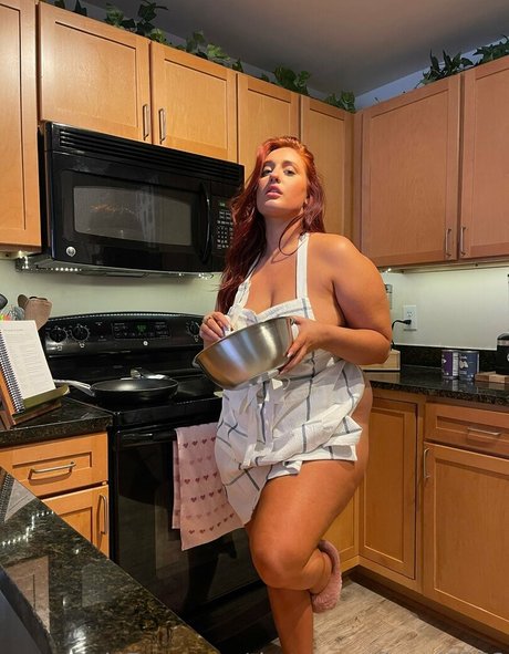 thatoneredhead0153 adult actress images