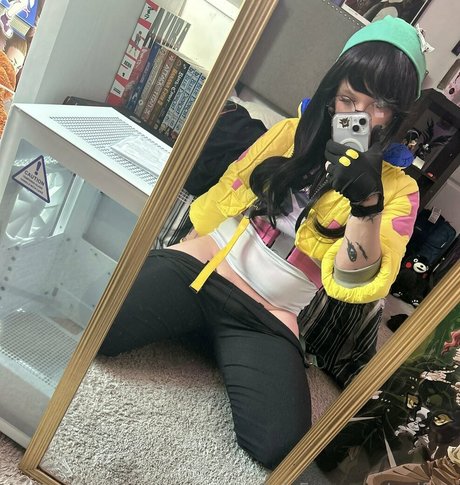 Waifuta star nudes images