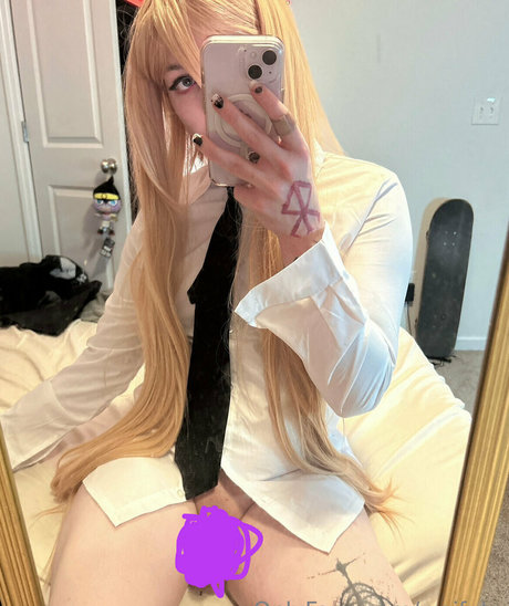 Waifuta model pornographic pictures