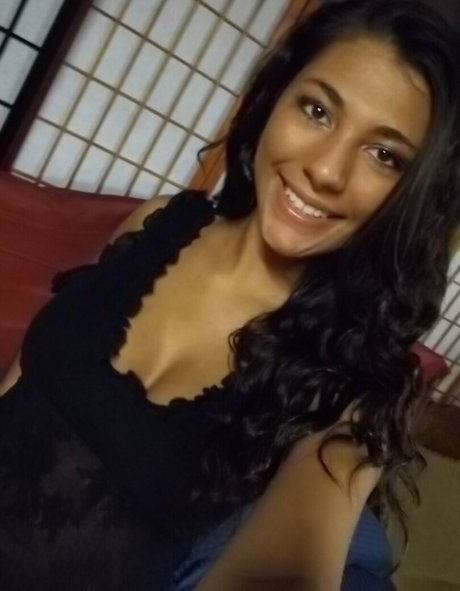 Ava Glam Model pornstar exclusive pictures