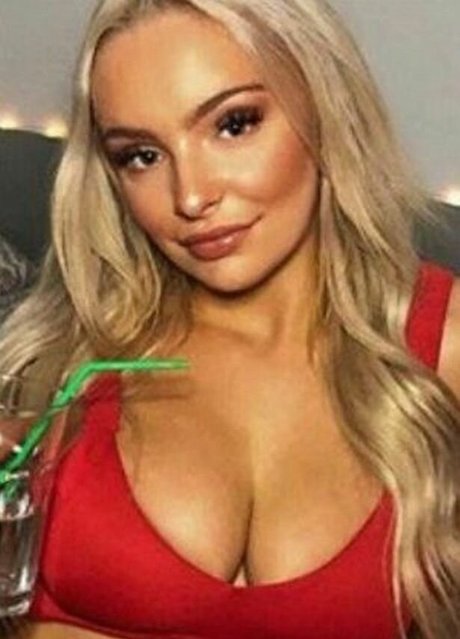 Emily Hewertson pornstar nice photo