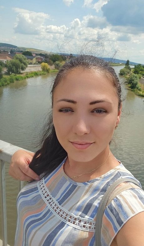 FoxyKara porn actress photo