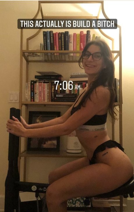 Ariana Basseri model best archive