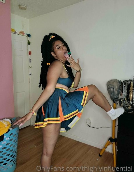 Thighlyinfluential nice model photo