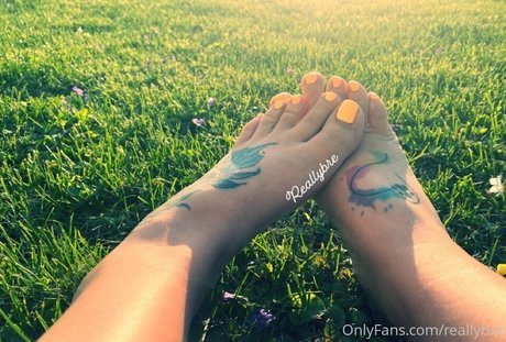 reallybre beautiful model img