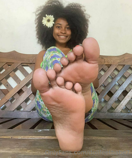 dollfeetbabe7 high quality pornstar pics