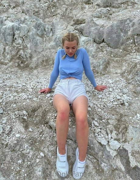 elliemiss model porn images