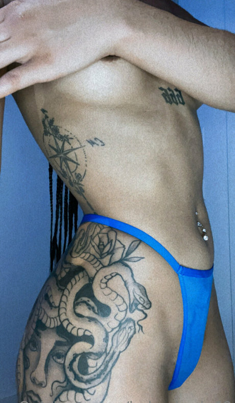 persone66996 pornstar naked img