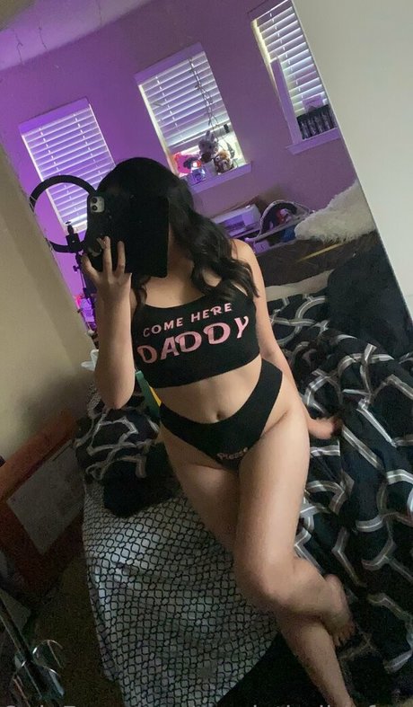 sandythelionfree pornographic model photo