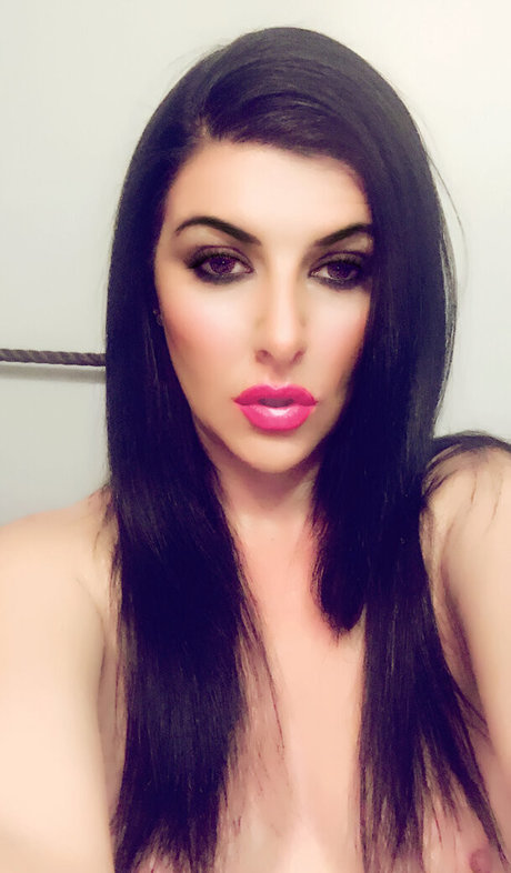 tarynthomas pretty actress images