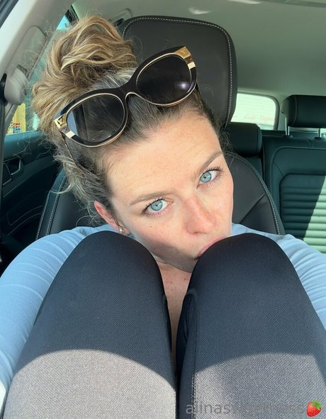 linaliciouss pornstar hot archive