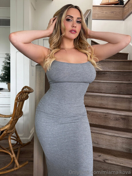 miamalkova pornographic star pic