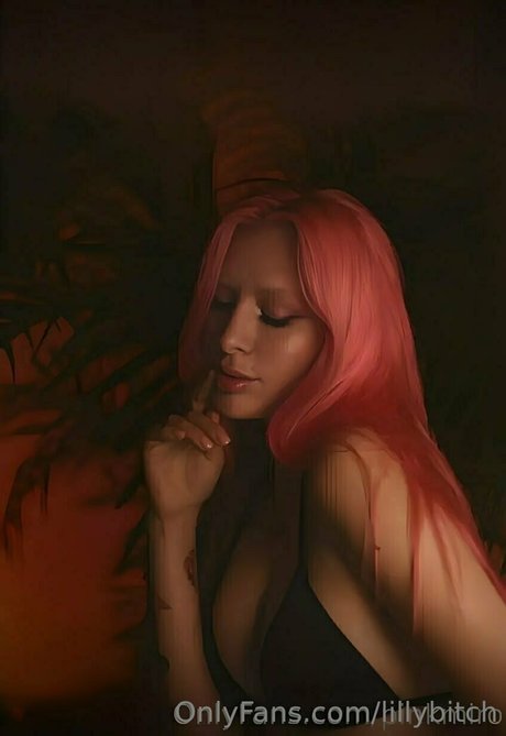 lillybitch Profile pic