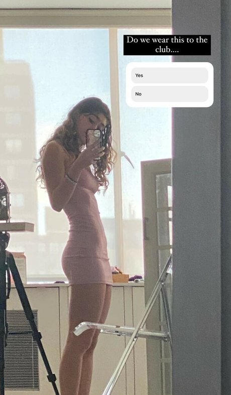 caterpillareyebrow nude actress photo