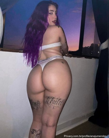 Ana Julia Mendes sexy star photos