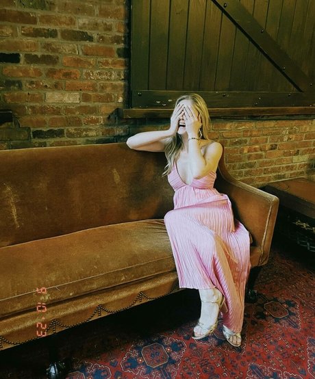 Erin Moriarty adult star img