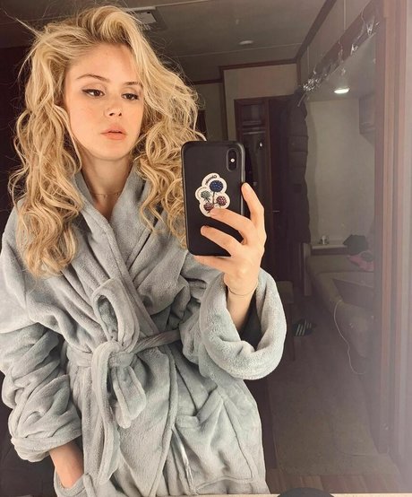 Erin Moriarty exclusive actress pics